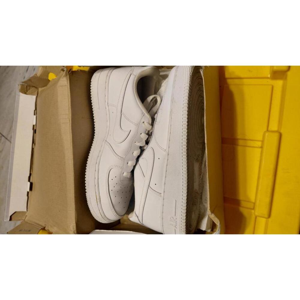Nike Air Force 1 White Sneakers size 7
